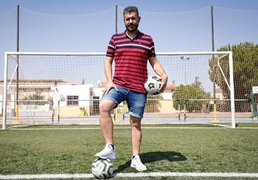 Fernando Estévez: «En la medicina todo está muy protocolizado, el fútbol es más complejo»