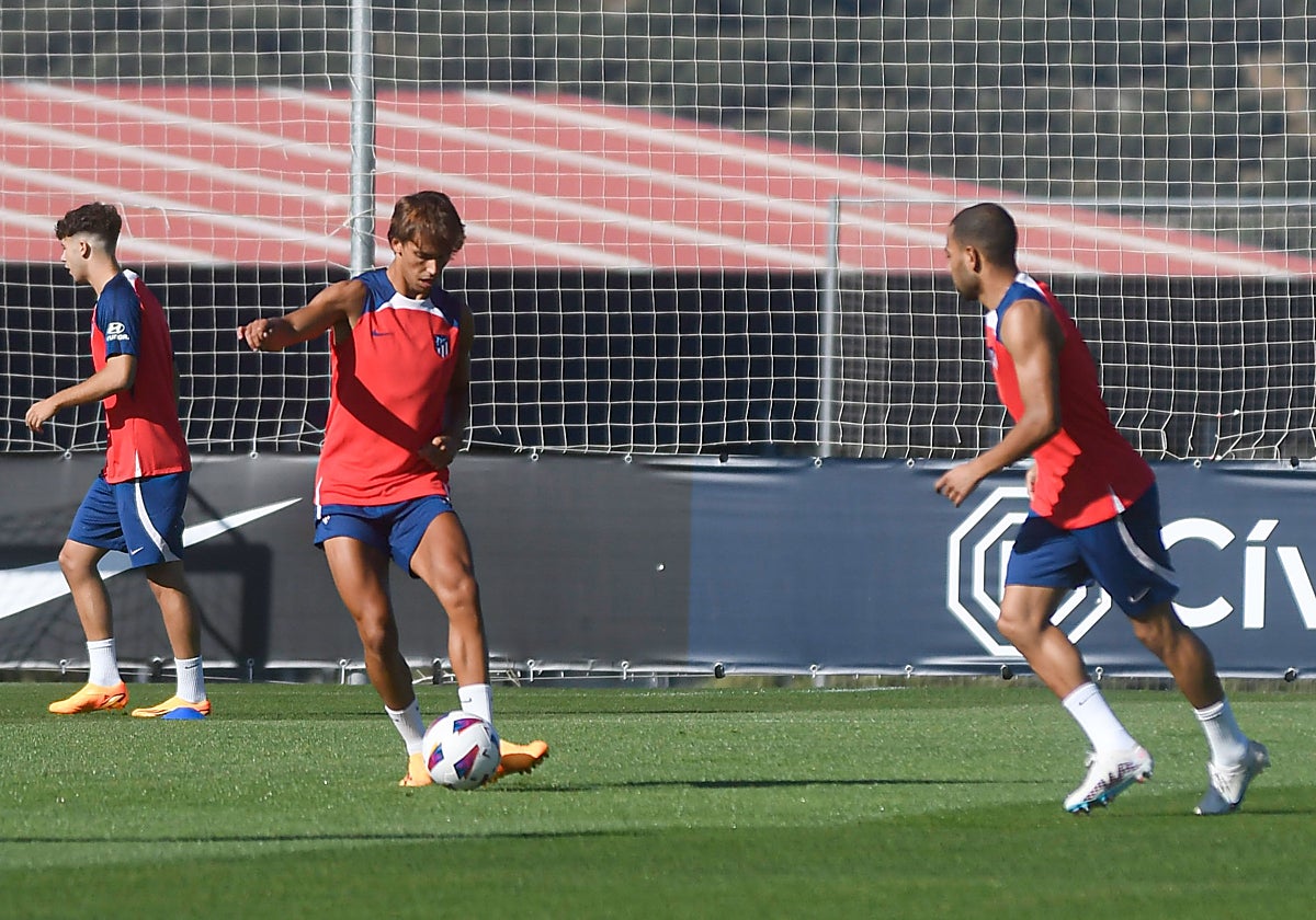Joao Félix durante un entrenamiento de la presente pretemporada