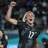 El fútbol femenino se hace un hueco en el país del rugby