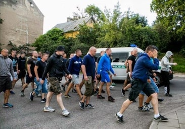 Noche trágica en Atenas: un muerto en una batalla campal entre ultras del AEK y el Dinamo Zagreb