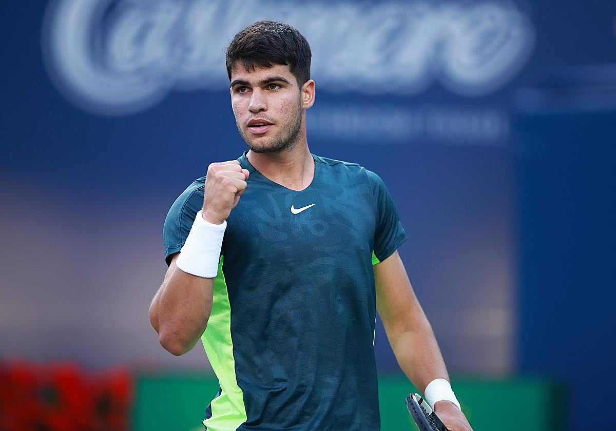 Carlos Alcaraz celebra su pase a cuartos del Masters 1000 de Toronto