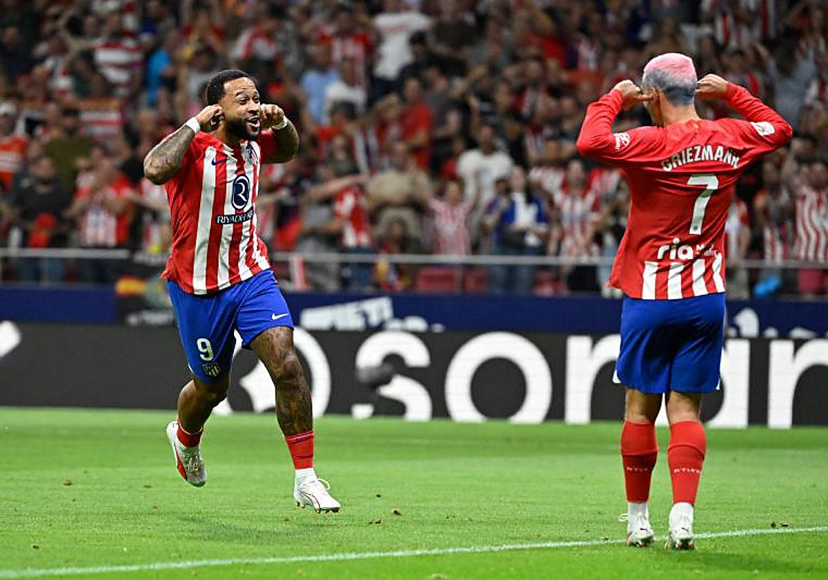 Memphis y Griezmann celebran el golazo anotado por el neerlandés