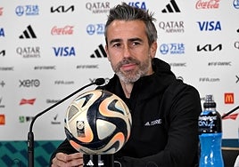 Vilda: «Podemos mirar a Suecia perfectamente a los ojos y, si damos una buena versión, mañana ganamos el partido»