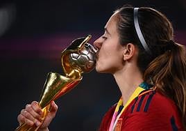 Aitana Bonmatí: «Quién me lo iba a decir cuando era pequeñita y jugaba con niños»