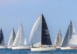 Setenta barcos en el Camino de la Cruz Trofeo Punta de Este
