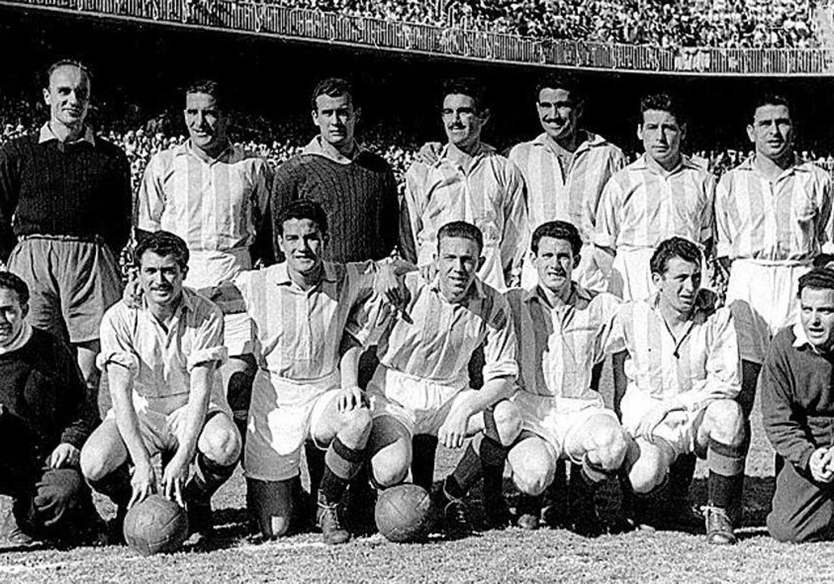 Un equipo del Valladolid, en la temporada 1949-50, la campaña del brutal accidente