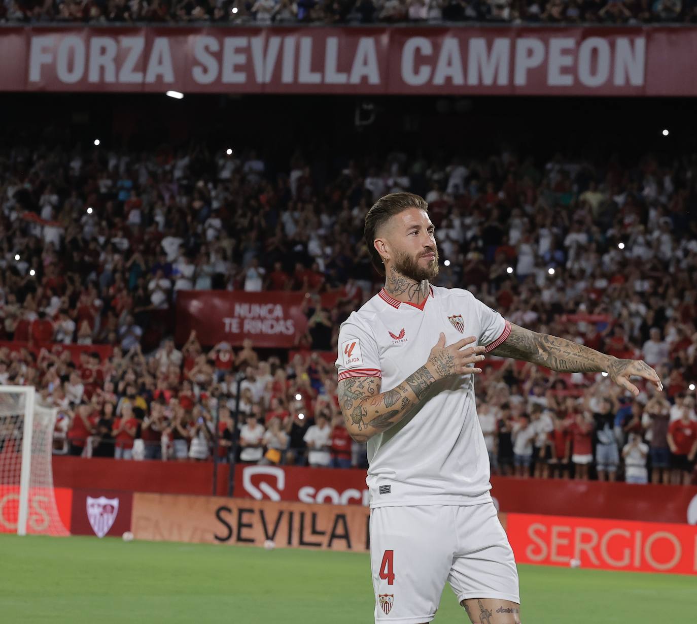 La presentación de Sergio Ramos como nuevo jugador del Sevilla FC