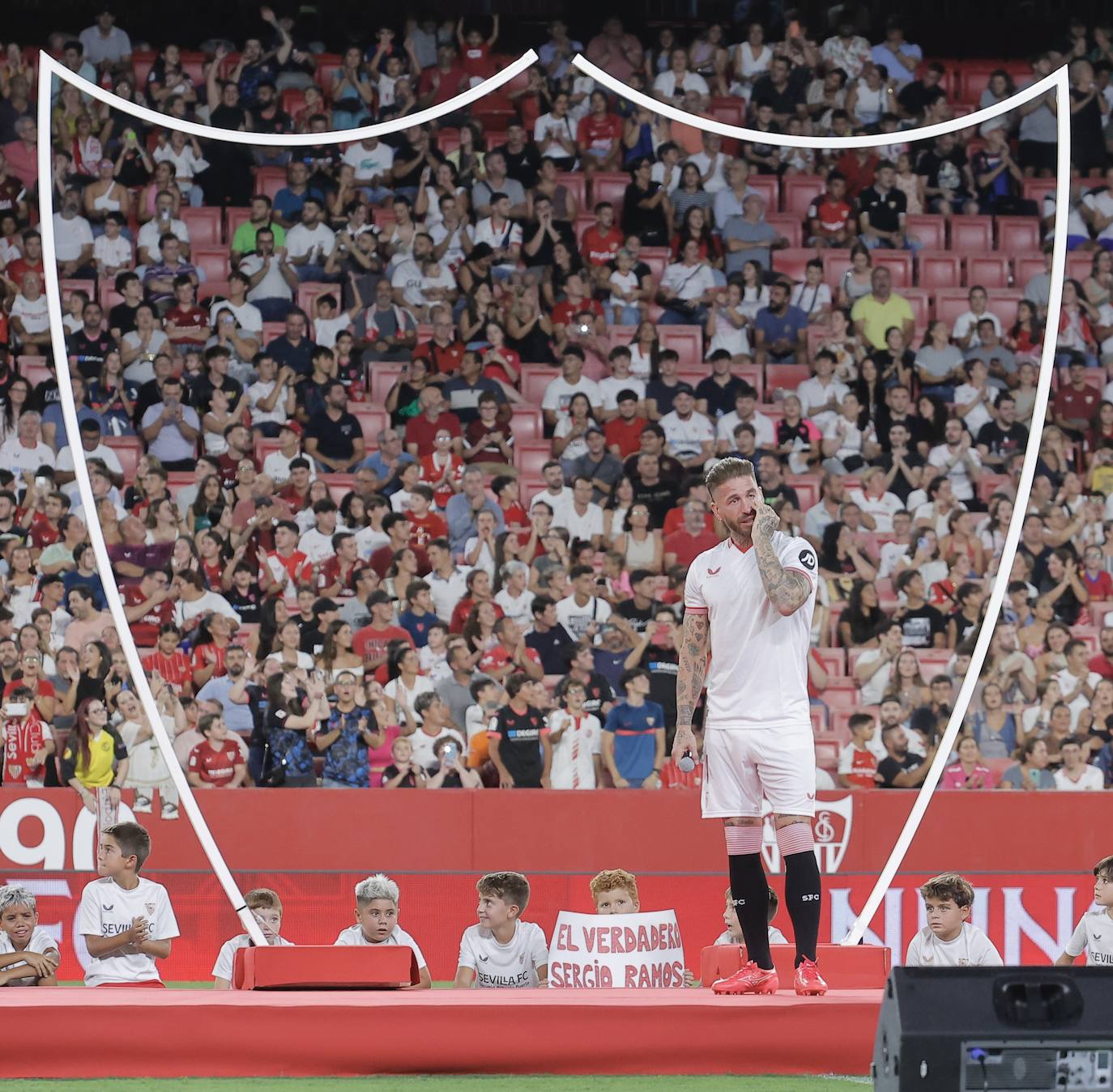 La presentación de Sergio Ramos como nuevo jugador del Sevilla FC