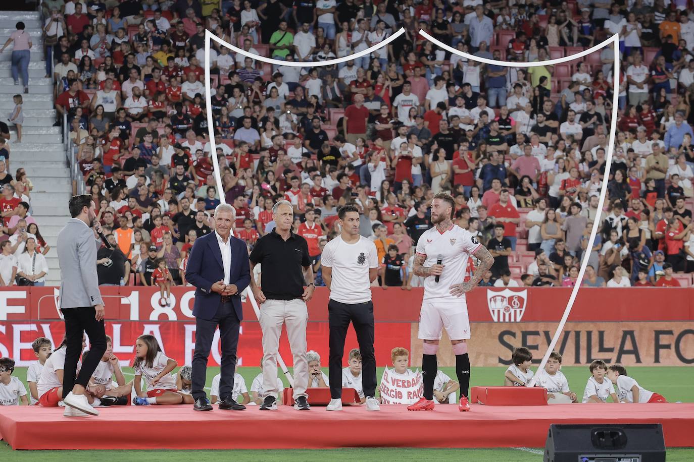 La presentación de Sergio Ramos como nuevo jugador del Sevilla FC