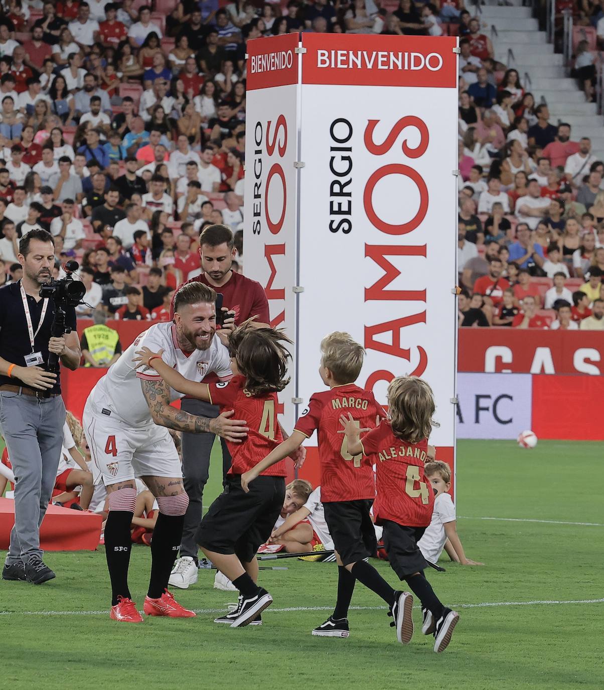 La presentación de Sergio Ramos como nuevo jugador del Sevilla FC
