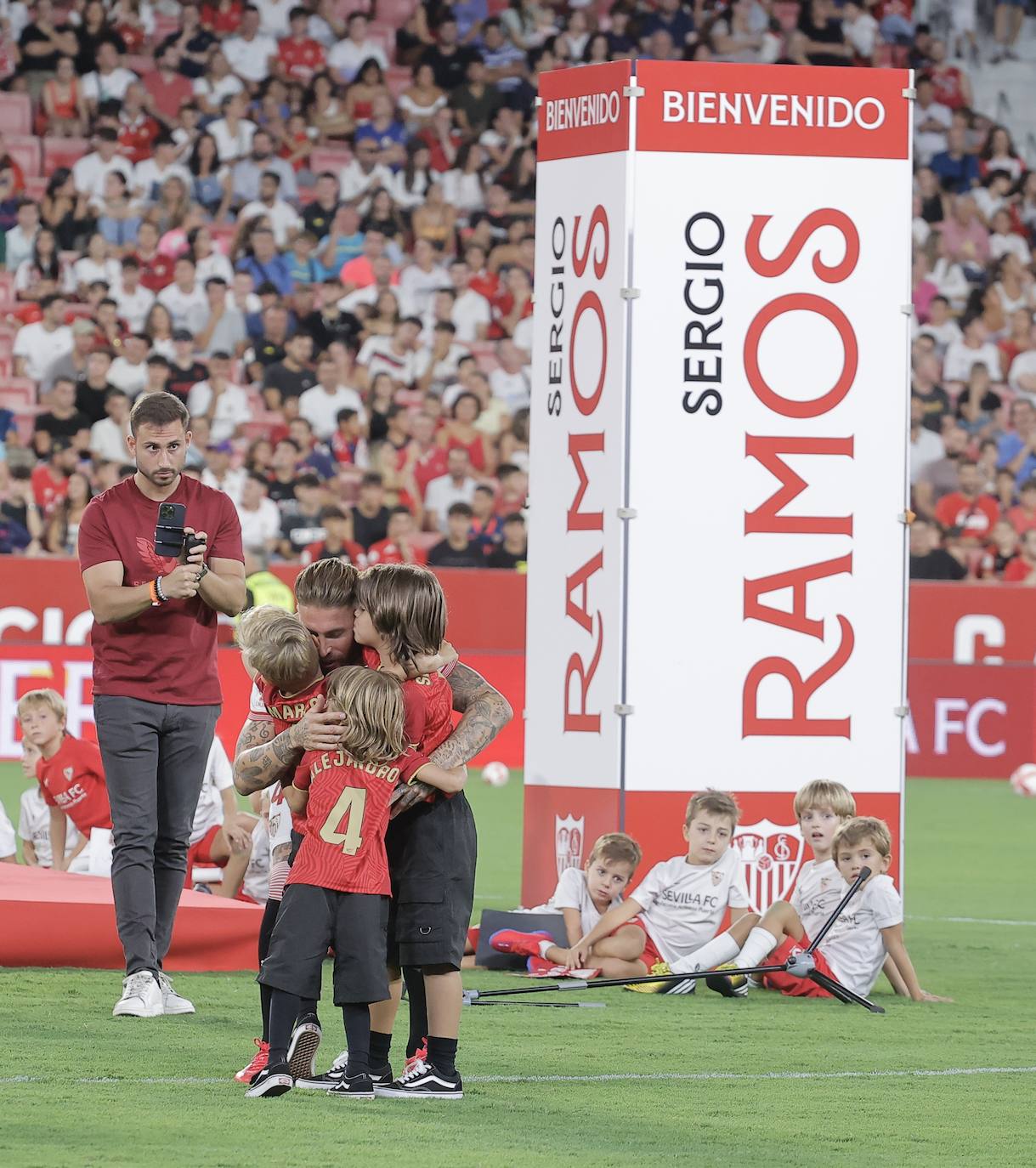 La presentación de Sergio Ramos como nuevo jugador del Sevilla FC
