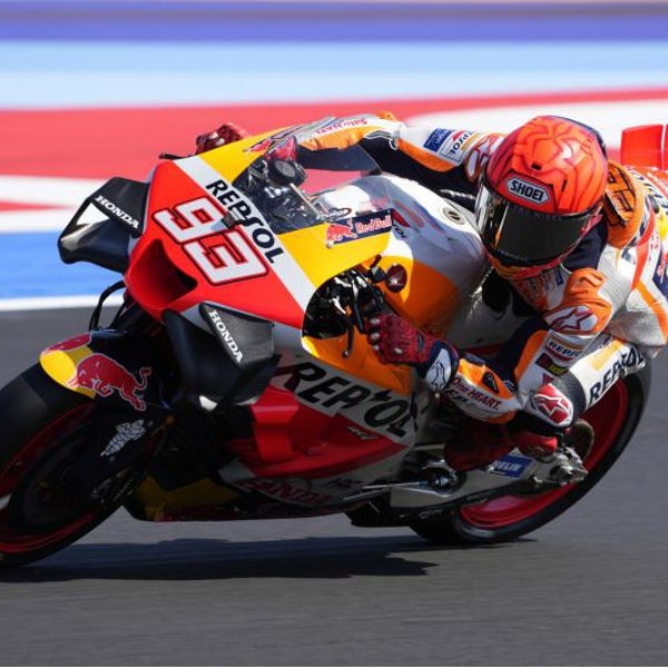 Marc Márquez se mete en la Q2 siguiendo la rueda de Pedrosa