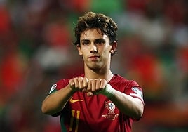 Joao Félix ya marca golazos fuera del Atlético