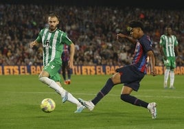 Alineaciones del Barcelona - Betis de LaLiga 2023-2024: Chadi Riad y Altimira, titulares