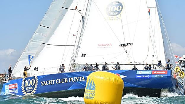 Puerto Sherry despide con honores a los participantes de la regata de Vuelta al Mundo Clipper
