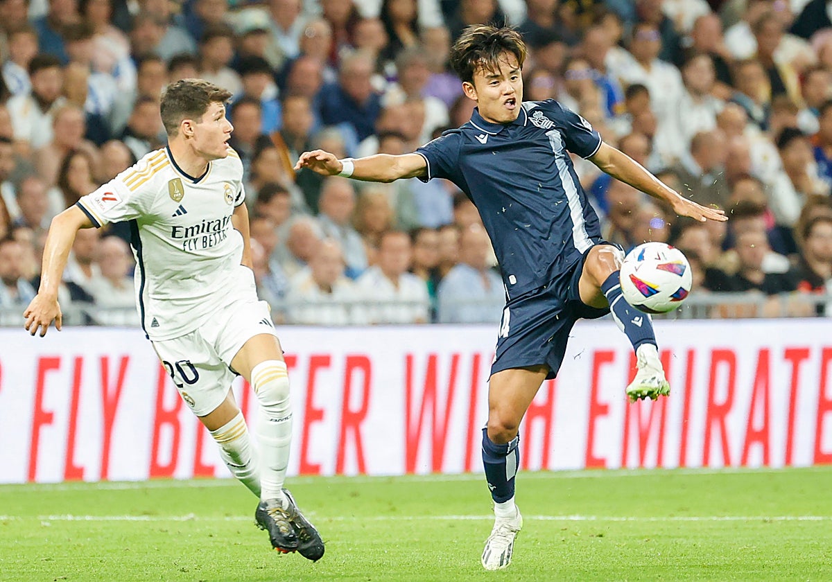 Fran García y Takefusa Kubo durante un lance del Real Madrid-Real Sociedad