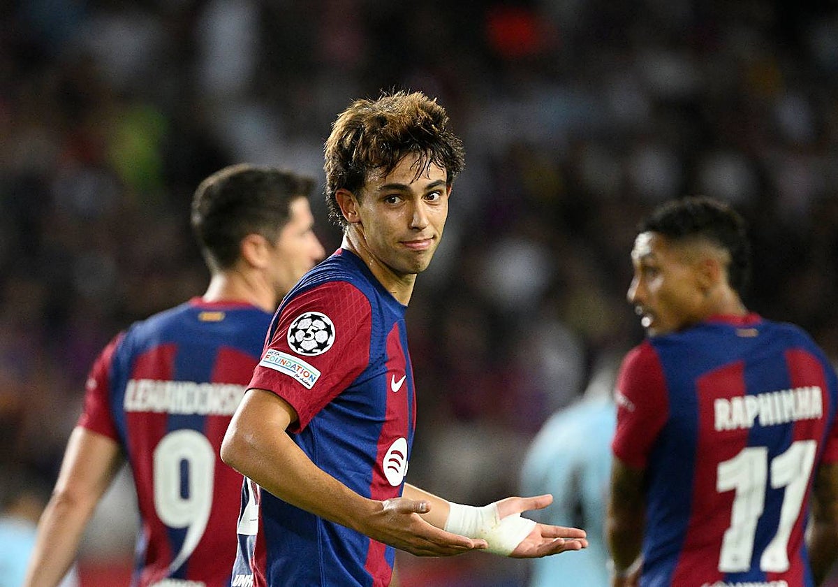 Joao Félix celebra uno de sus goles ante el Amberes
