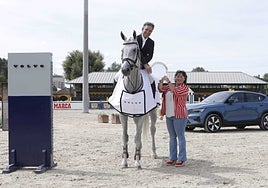 Dominio absoluto de Jesús Garmendia en el Trofeo Volvo de la primera jornada del CSN5* de Pineda