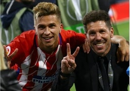 Gianluca, hijo de Simeone, cazado haciendo cortes de manga a la afición del Real Madrid