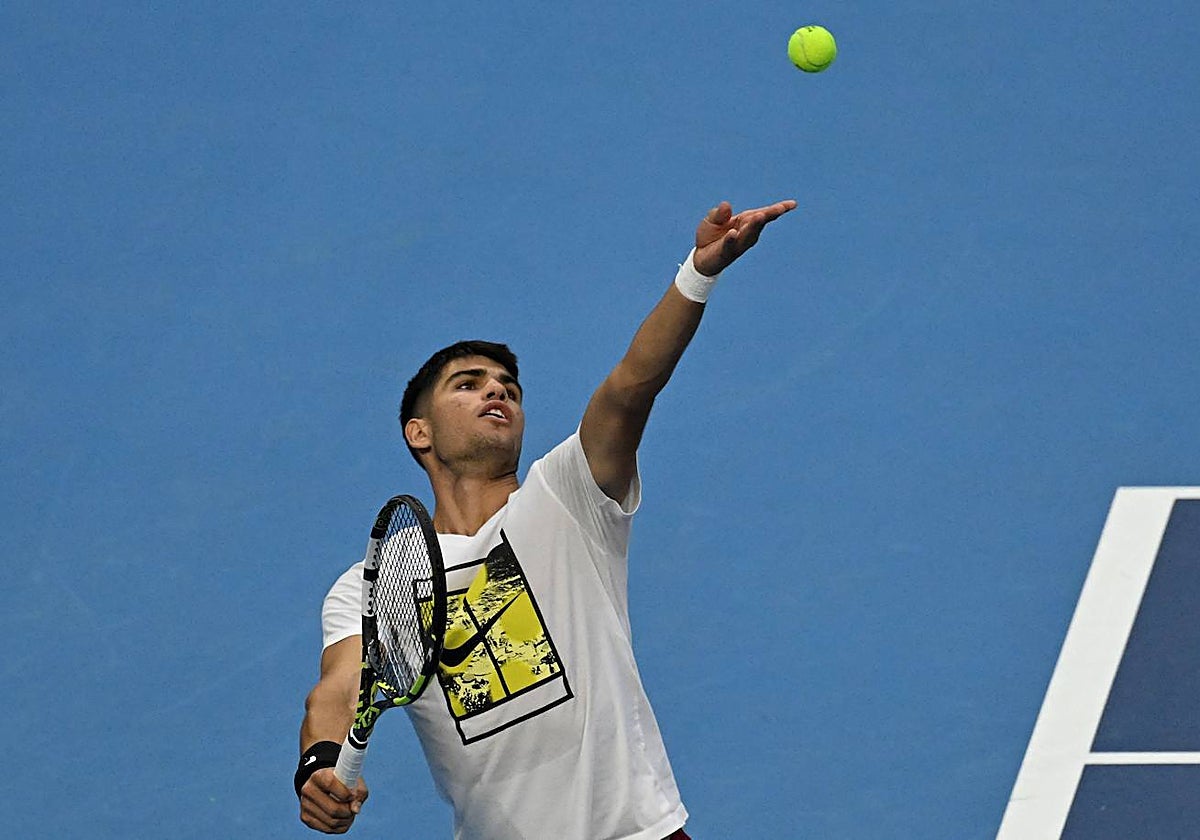 Alcaraz, durante un entrenamiento en Pekín, China