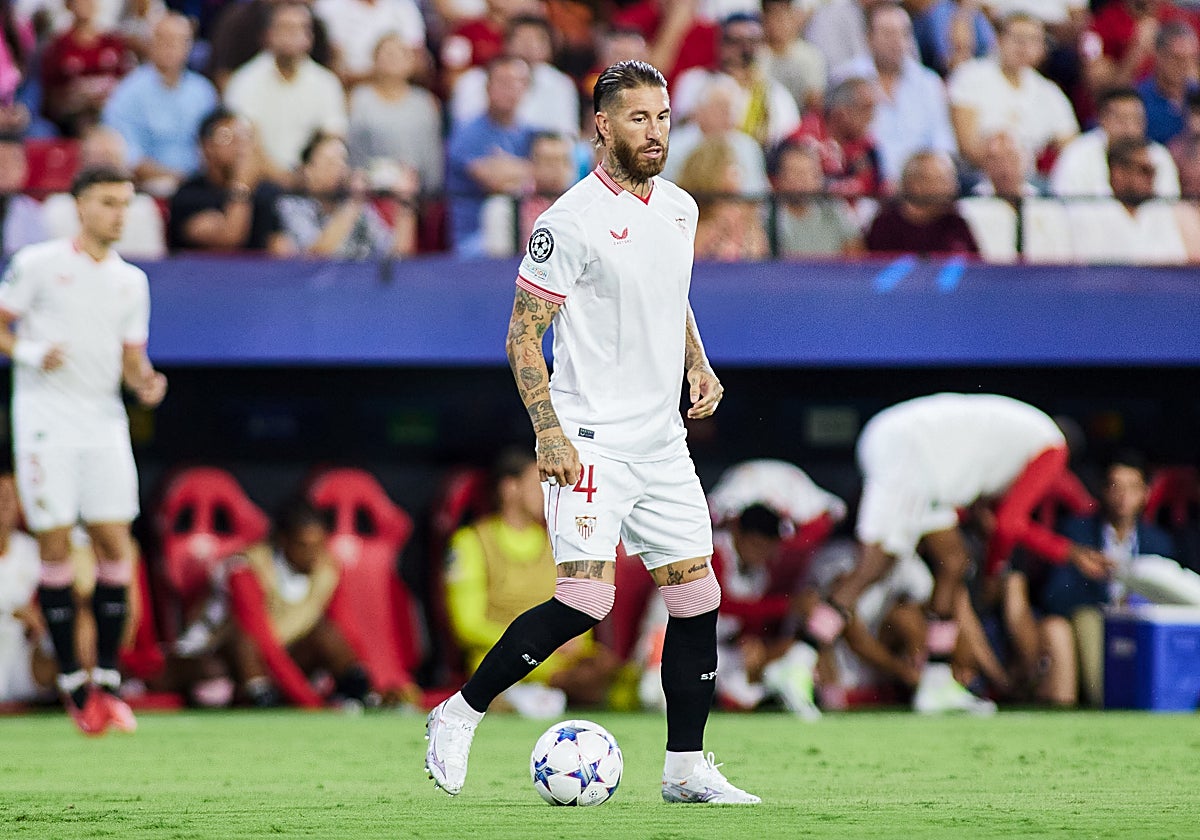 Sergio Ramos durante el partido que disputó el Sevilla ante el Lens en el duelo de la fase de grupos de la Europa League