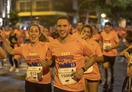 ¿Has corrido la Carrera Nocturna de Sevilla 2023? Búscate (V)