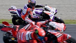 Pole y victoria al esprint de Jorge Martín, que ya está a ocho puntos de Bagnaia