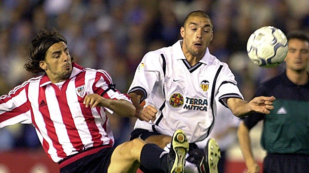 Diego Alonso, en su etapa como jugador del Valencia