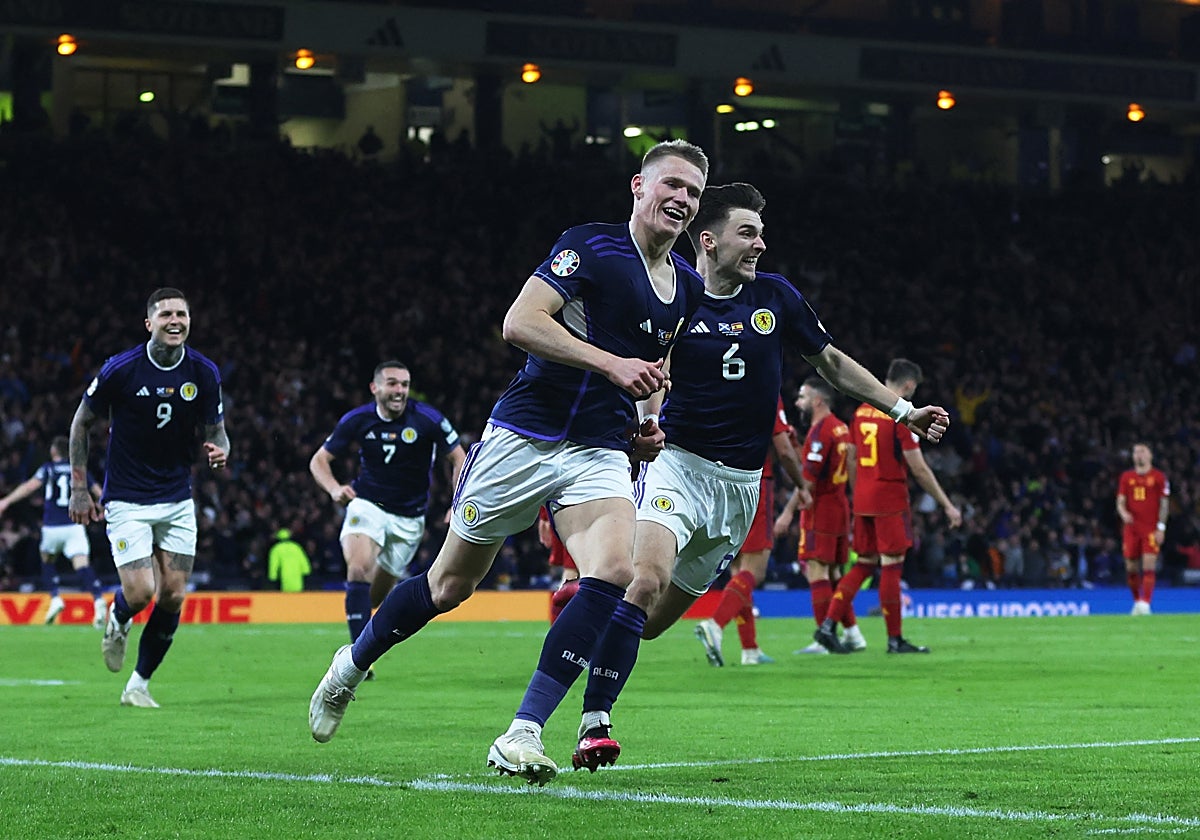 McTominay celebra uno de sus dos goles ante España el pasado 28 de marzo