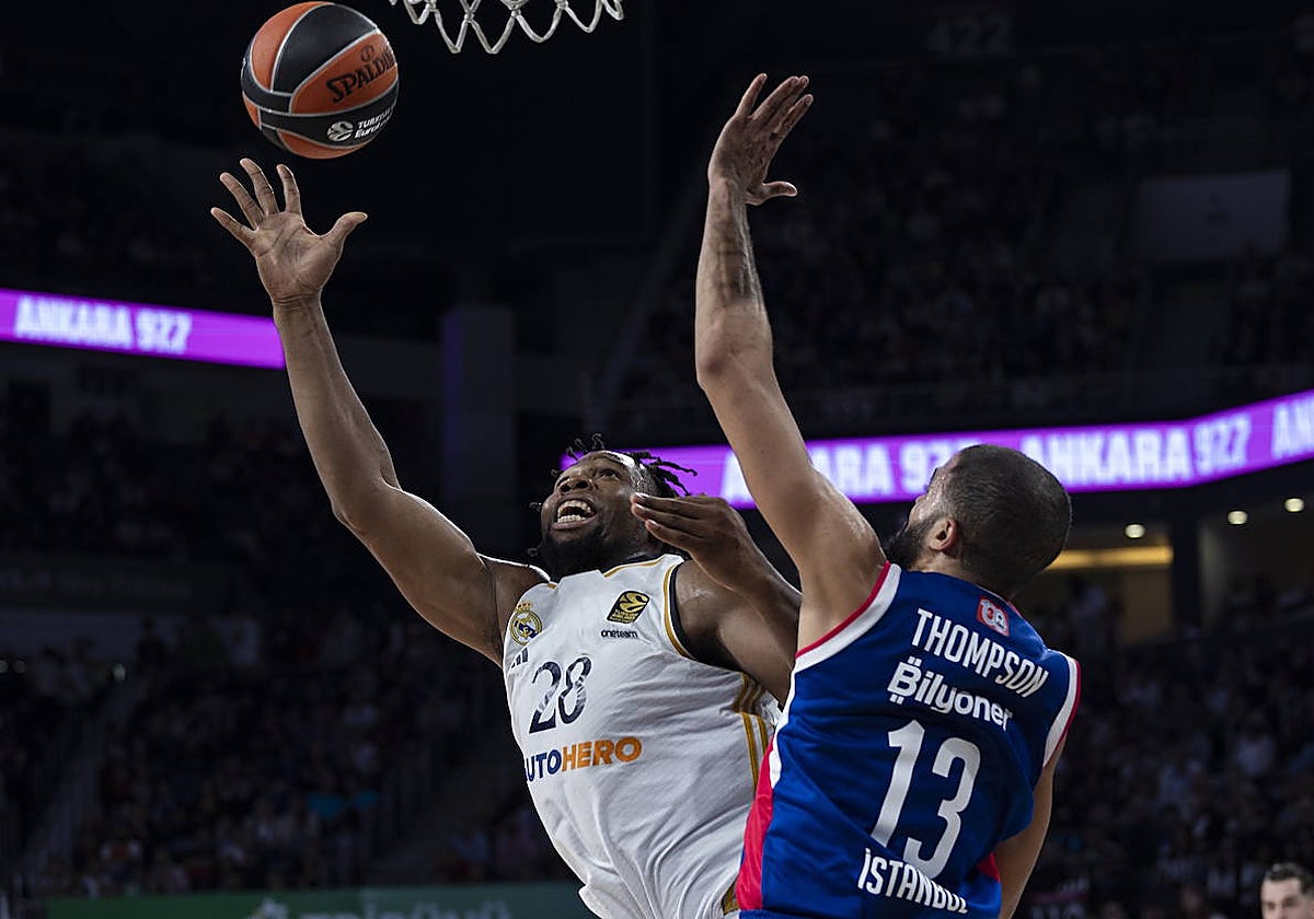 Yabusele, estelar ante el Anadolu Efes