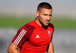 Denuncian a Weissman, jugador israelí del Granada, por un presunto delito de odio