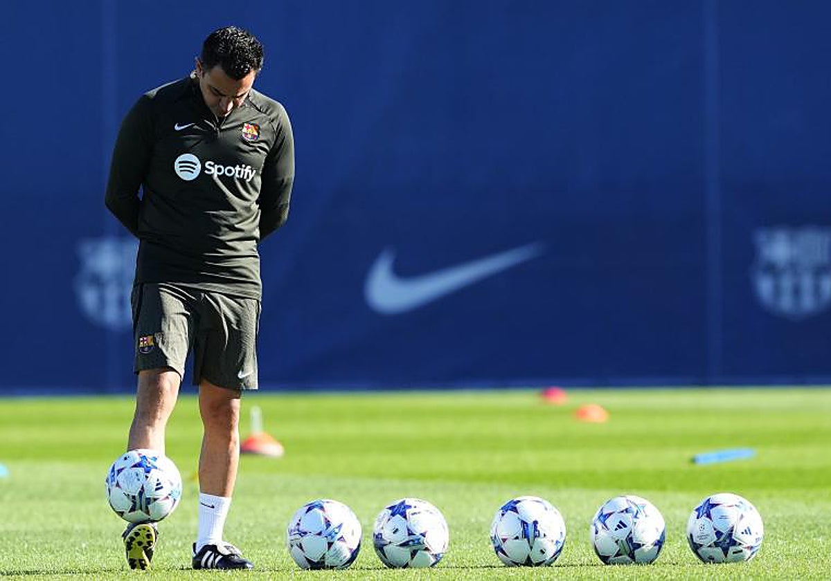 Xavi, durante el entrenamiento de este martes