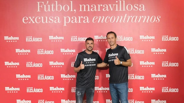 Carvalho y Villa, en el acto previo al clásico