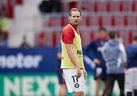 Daley Blind, el puntal del Girona que sobrevivió a su propio corazón y juega con desfibrilador