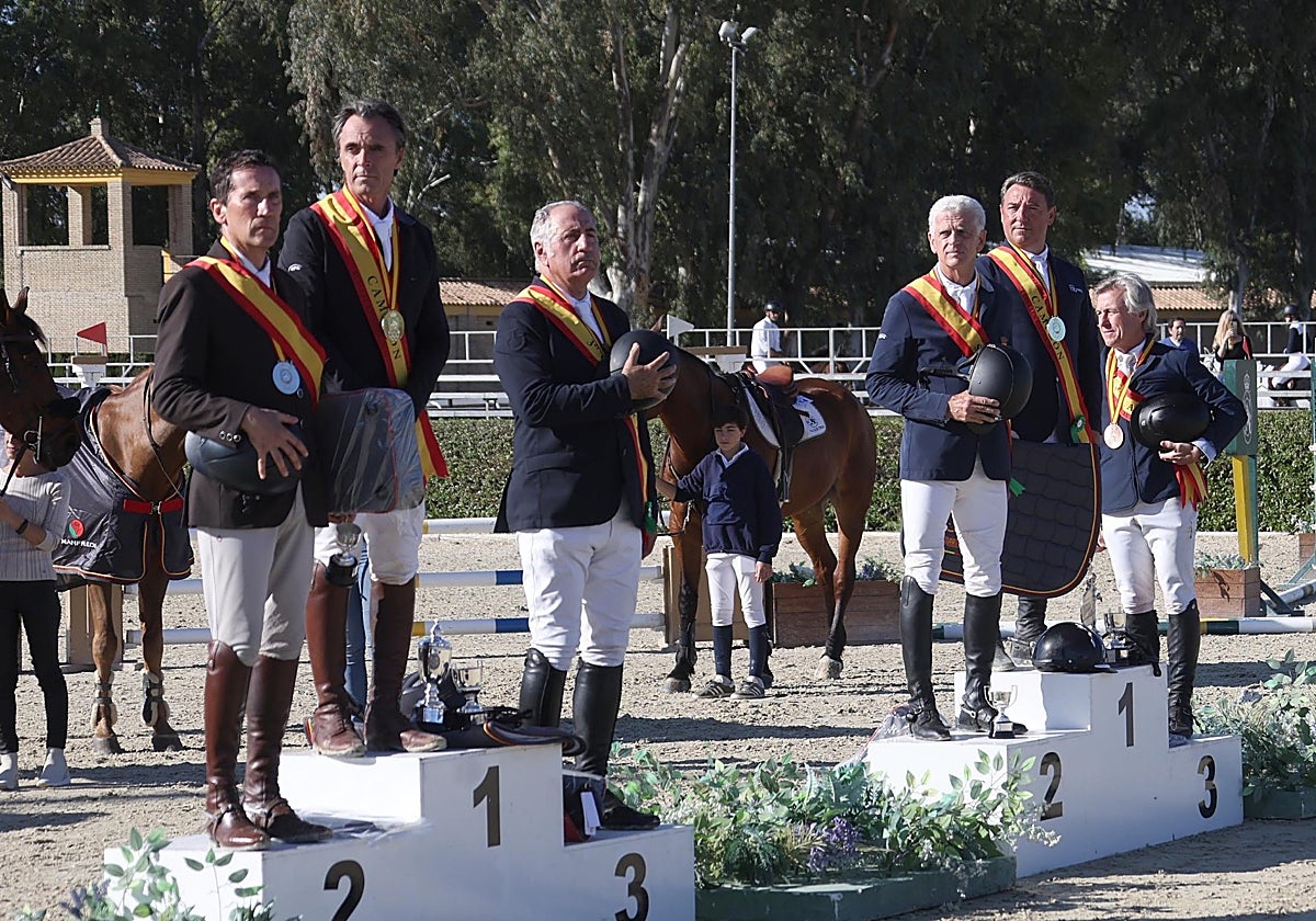 Podios de los Campeonatos de España de Veteranos en Pineda