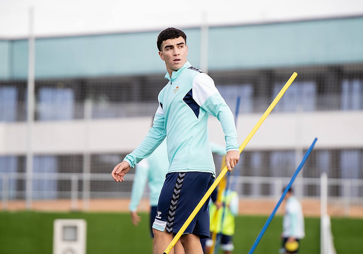 Enrique Fernández, jugador del Betis Deportivo