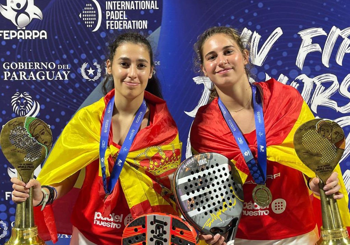 Laura Luján (izquierda) junto a Alejandra Alonso