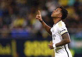 Rodrygo hace de él y de Vinicius en la victoria del Madrid en Cádiz