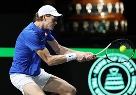 Sinner barre a De Miñaur y hace campeona de la Copa Davis a Italia