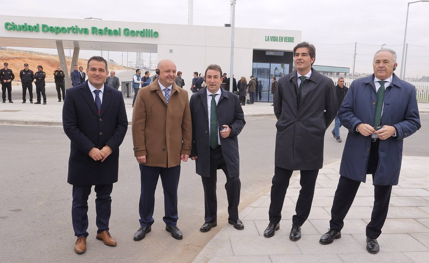 Imágenes del paseo por la nueva ciudad deportiva del Real Betis