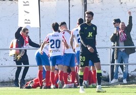 El Barbastro da la  campanada al eliminar al Almería de la Copa del Rey