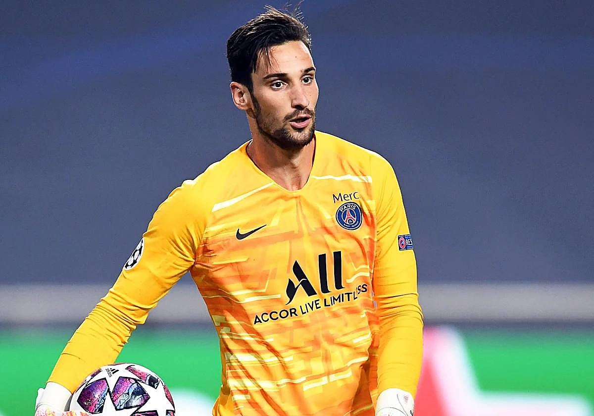 Sergio Rico, durante un partido con el PSG