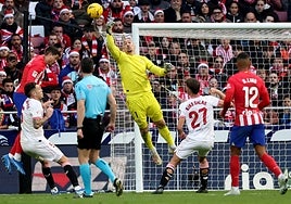 Atlético - Sevilla: Con la cara de la esperanza y la cruz del resultado (1-0)