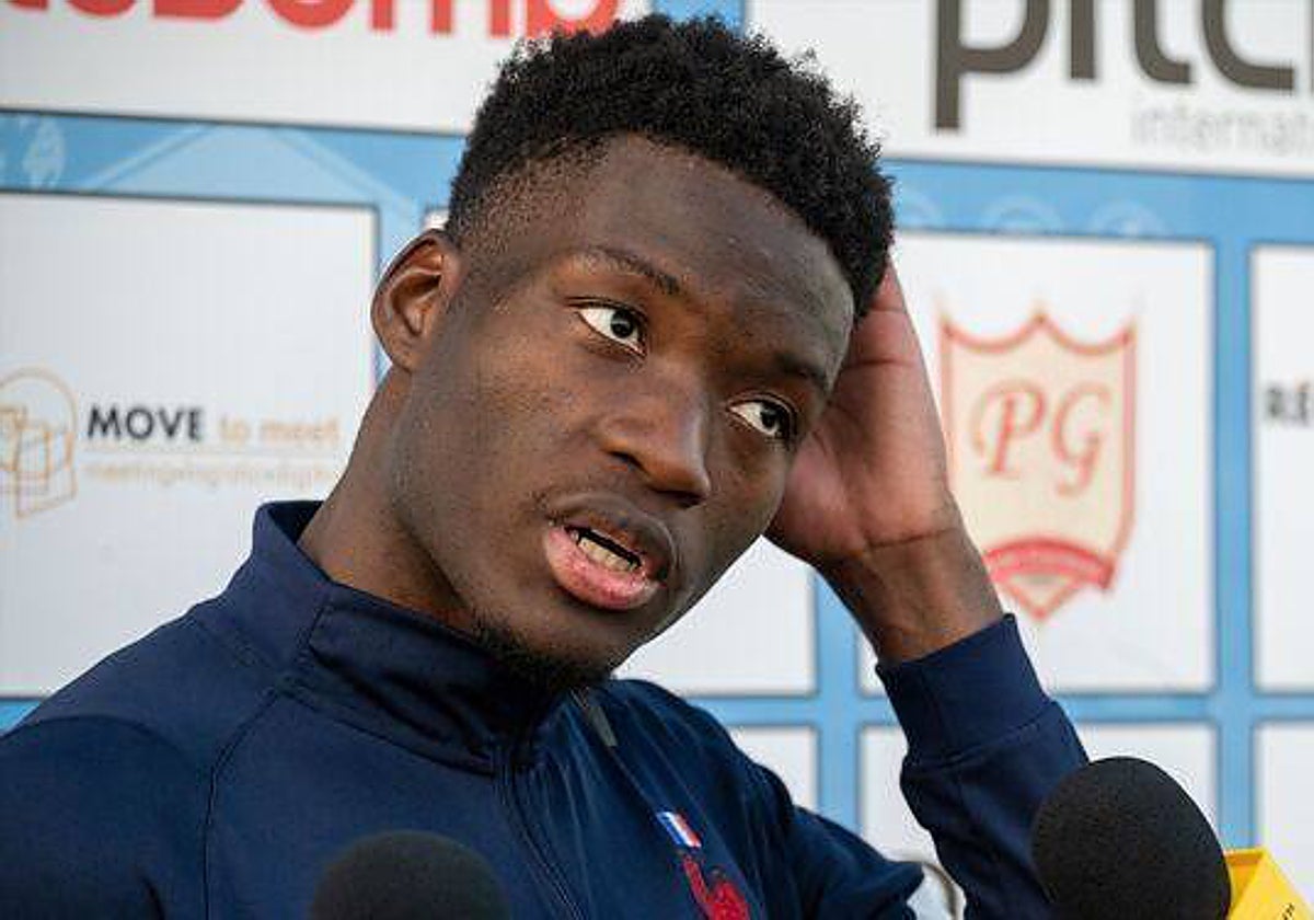 Lucien Aguomé, centrocampista pretendido por el Sevilla