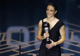 Honor para Aitana y ridículo de la FIFA en el premio de Messi
