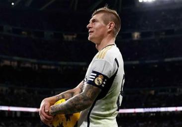 Kroos se negó a ponerse la camiseta en árabe de celebración de la Supercopa