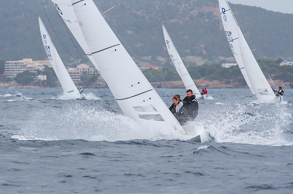 El sueco «Miss Behavior» se cuela en el podio de las Puerto Portals Dragon Winter Series