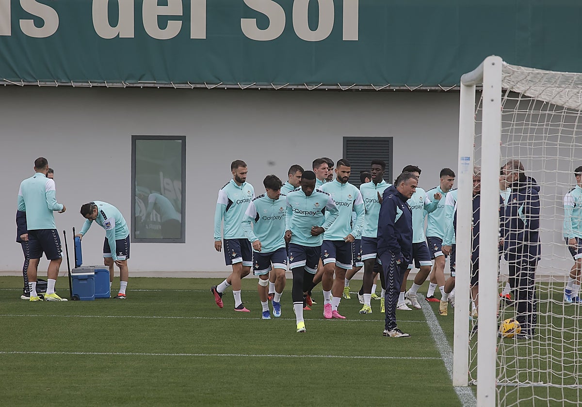 El Betis se ejercita en un entrenamiento reciente