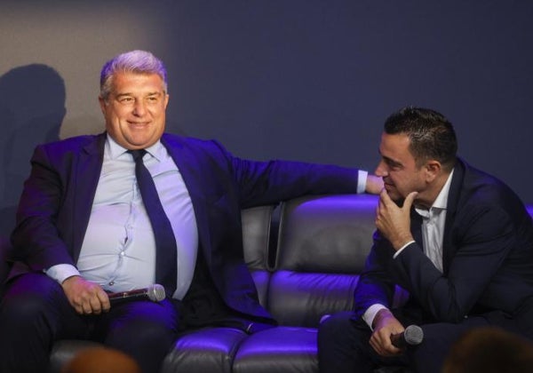 Laporta acepta la fórmula de salida de Xavi y reconoce que «las cosas no están saliendo según lo planificado»
