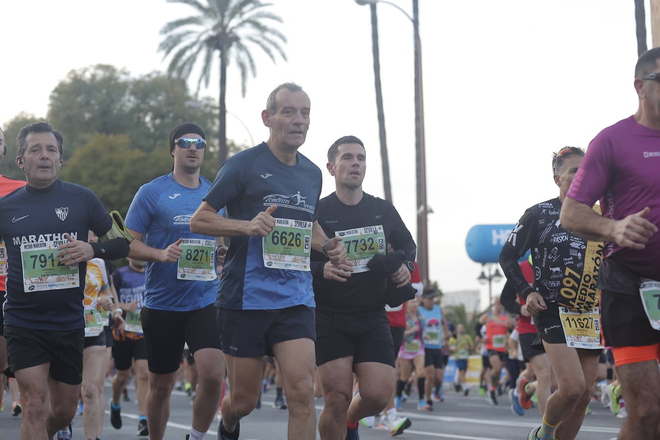 Corredores por la Torre del Oro y Plaza de Toros de la Real Maestranza